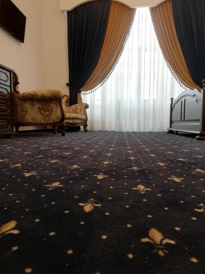 Weiss Little Palace Brasov Ngoại thất bức ảnh