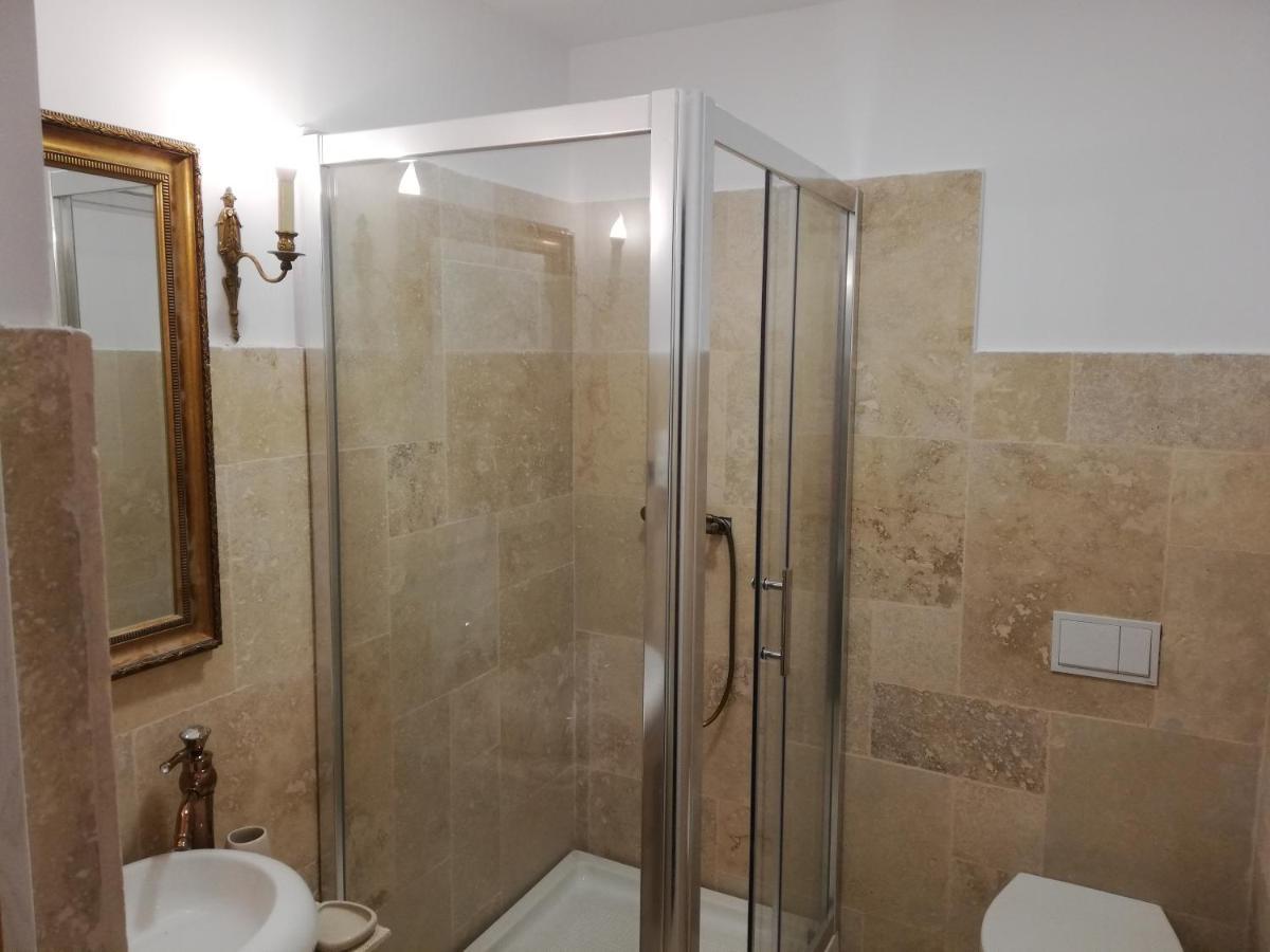Weiss Little Palace Brasov Ngoại thất bức ảnh