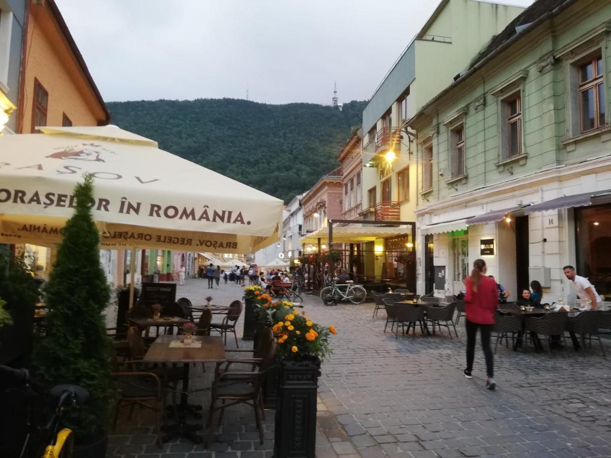 Weiss Little Palace Brasov Ngoại thất bức ảnh