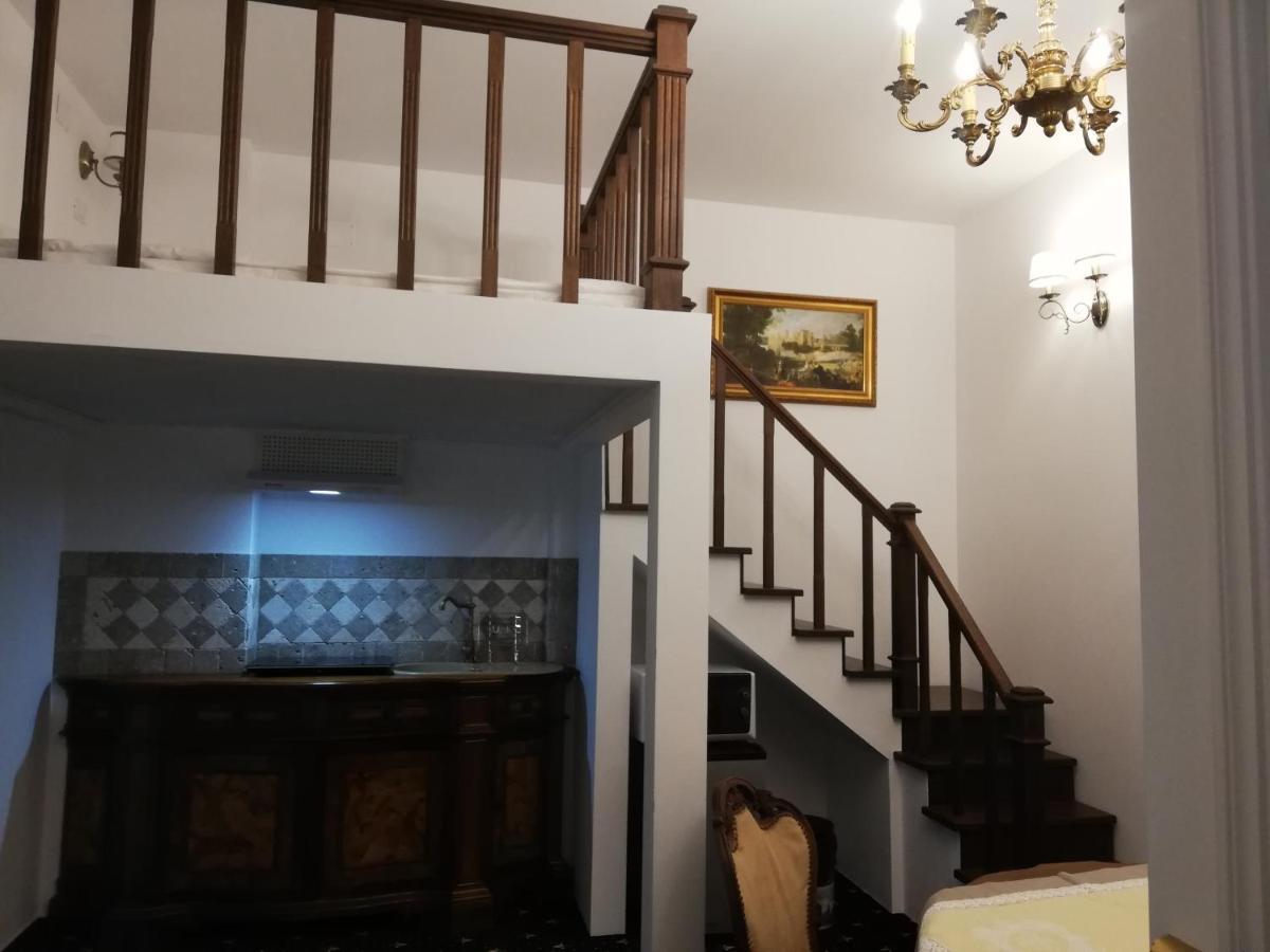 Weiss Little Palace Brasov Ngoại thất bức ảnh